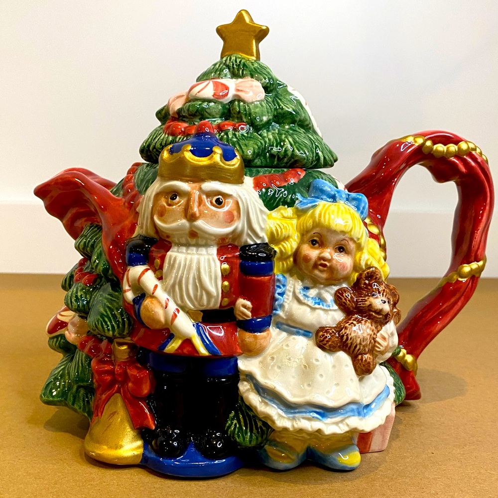 Fitz & Floyd Vintage 1992 Sweets Nutcracker Christmas Teapot Tree Presents Bells